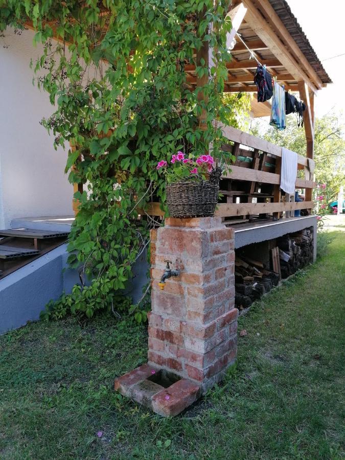 Menta Apartman Mezőkövesd Εξωτερικό φωτογραφία